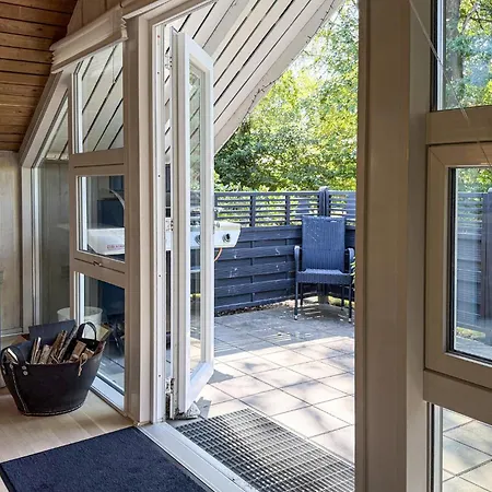 3 Bedroom Awesome In Ansager